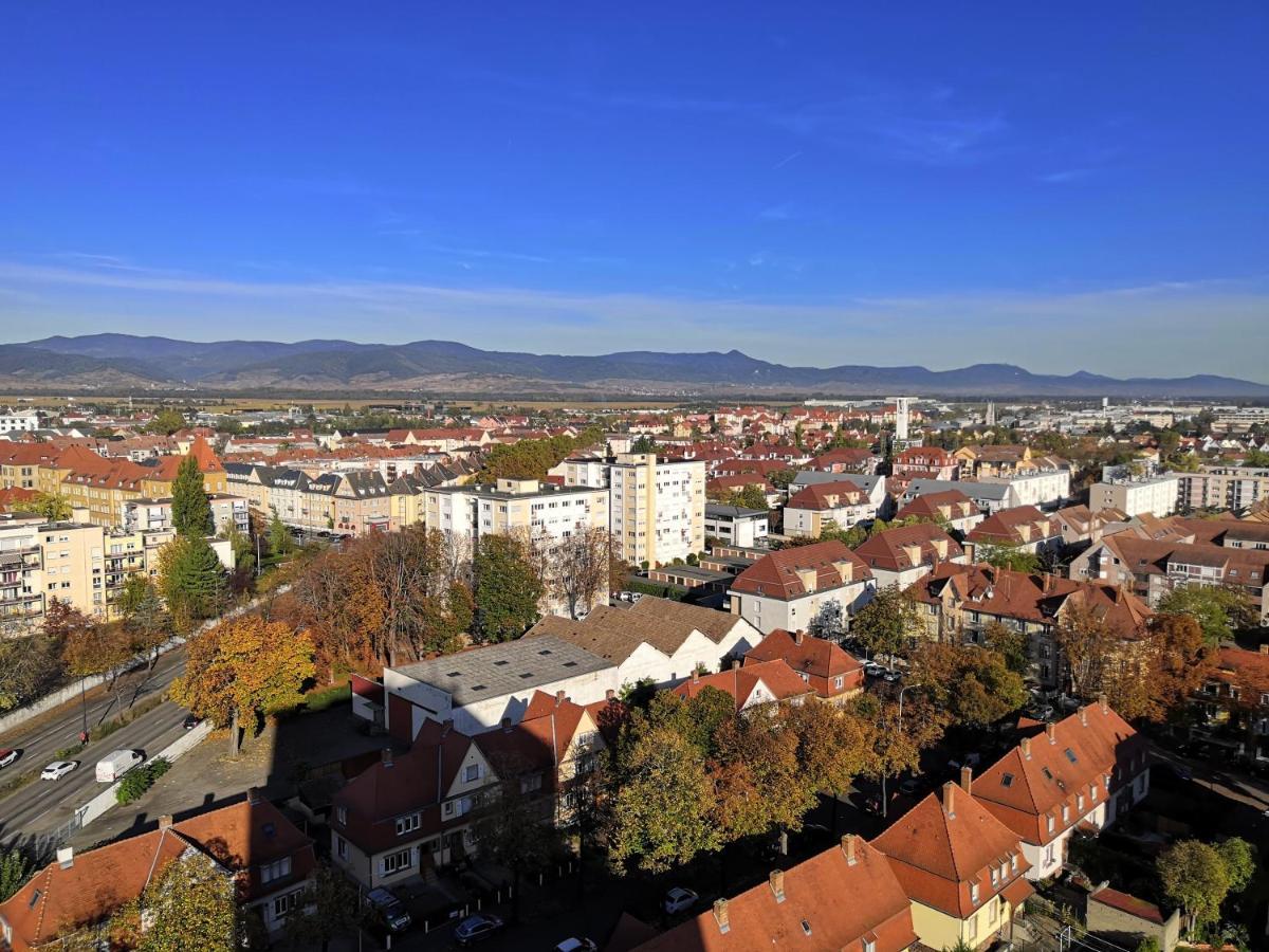 Bel Appartement Avec Vue Splendide Sur Toute La Ville De Colmar - Parking Gratuit المظهر الخارجي الصورة